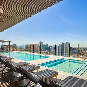 Global Luxury At Downtown Apartment